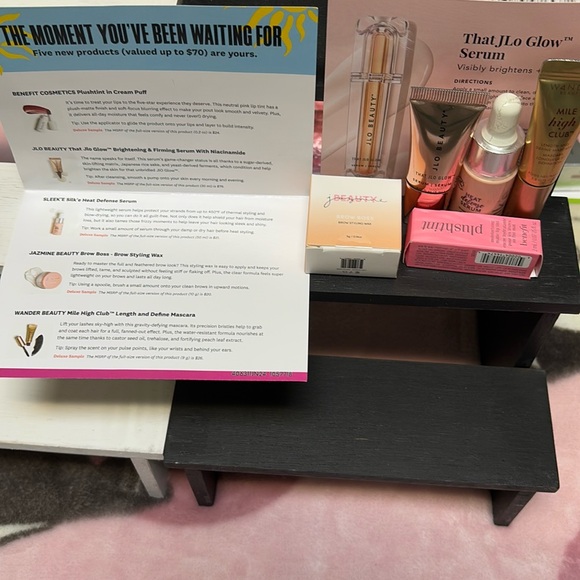 Jennifer Lopez Other - Makeup Mini Bundle